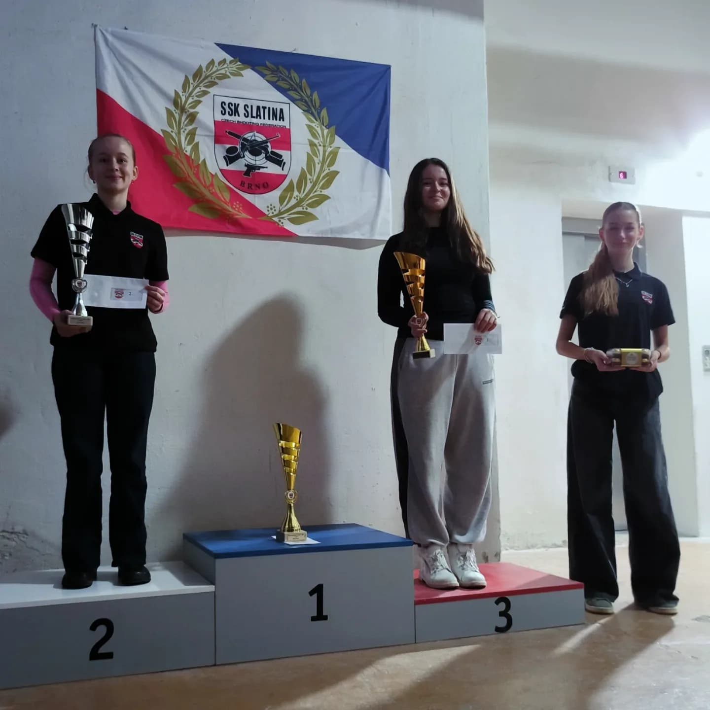 Pravidelný trénink na stanovišti a práce v klidu.